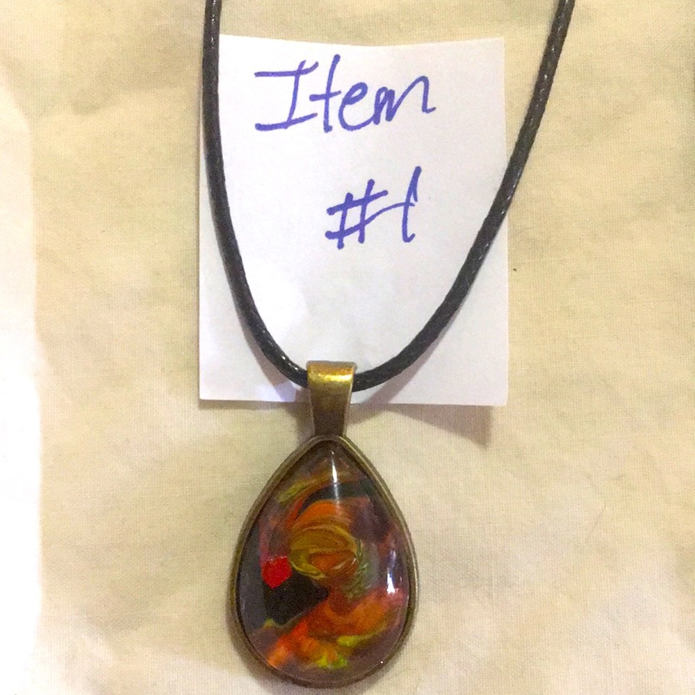 Pendant necklaces